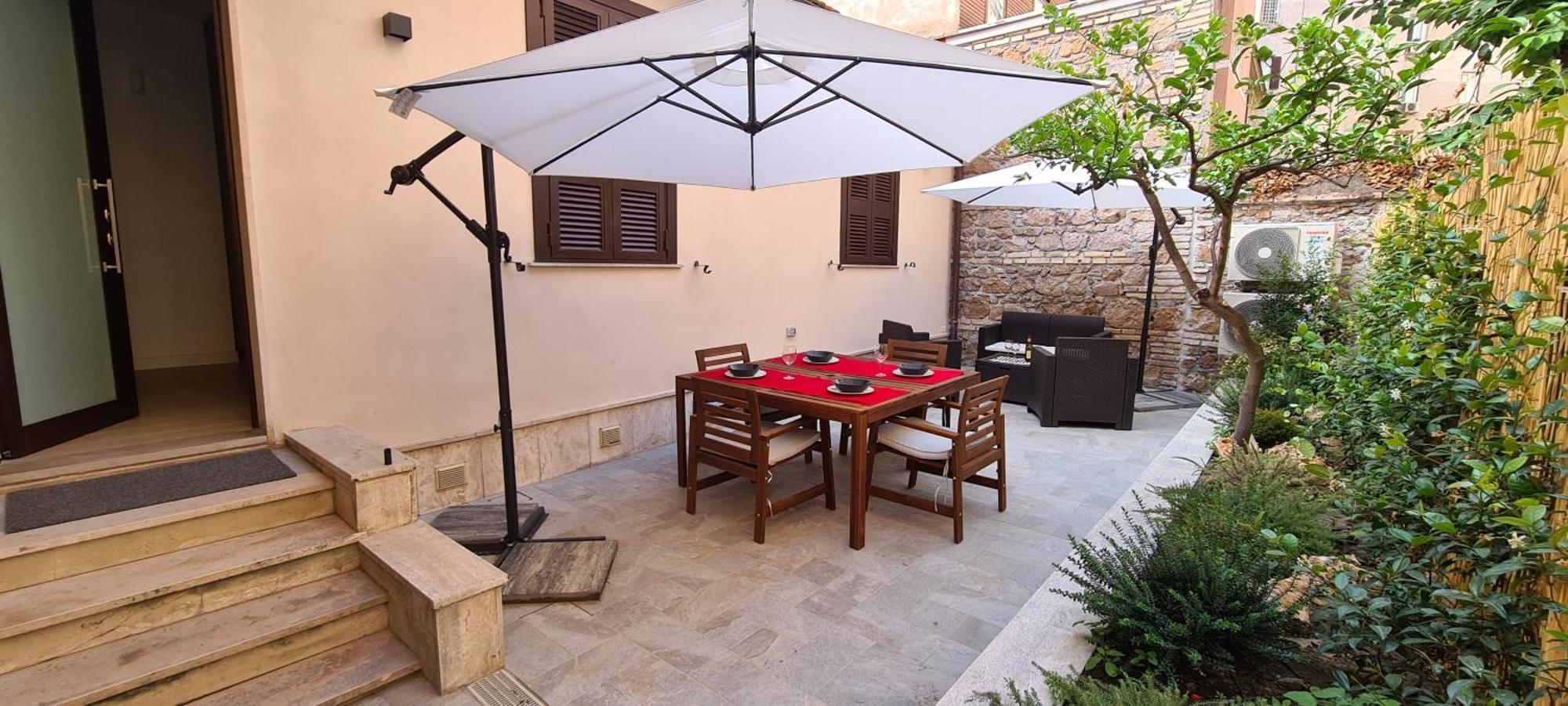 Appartement Trastevere Incantevole Con Patio Esterno Privato
